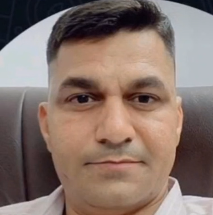 Constable Assaulted Young Man Who Had Come To File  Fir Also Hurled Abuses God Udaipur Sp Suspended Them - Rajasthan News