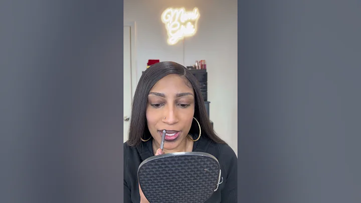 FENTY ON THE LIPS 👄 #fentybeauty #fentyglossbomb #makeup #viralvideo