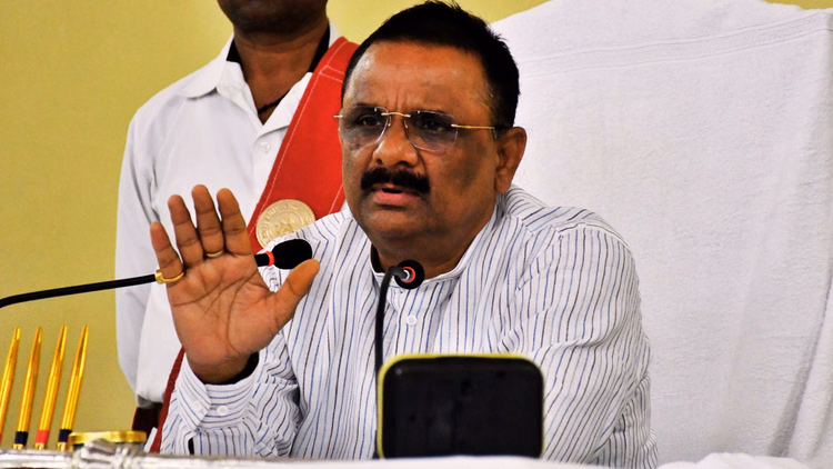 Varanasi News:तय सीमा में काम पूरा नहीं तो संस्थाओं पर लगेगा जुर्माना, मेयर ने कही ये बात - Mayor Ashok Kumar Tiwari Said Organizations Will Be Fined Work Not Completed In Varanasi