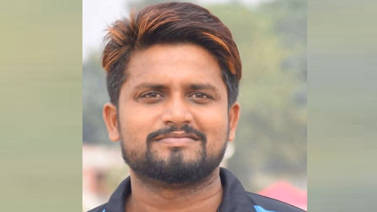 Banda:तेरहवीं संस्कार से लौट रहे बाइक सवार क्रिकेट खिलाड़ी की पेड़ से टकराकर मौत - Banda: Cricketer Returning From A Funeral Ceremony Died After His Motorcycle Collided With A Tree