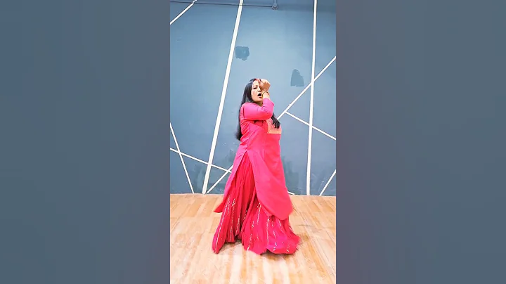 Shararat  song 🥰😍|| Aaysa  khan ||Dhurndhar || Dance is life || #ytshortvideo #dance