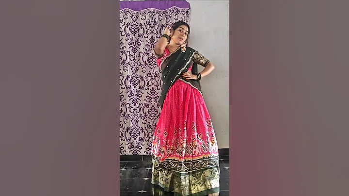 నీ చేతి గాజులు ఘల్లుమన్నయ్యే❤️🔥 #dance #telugusongs #soulfulmadhavi #telugumusic #shorts #dancevideo