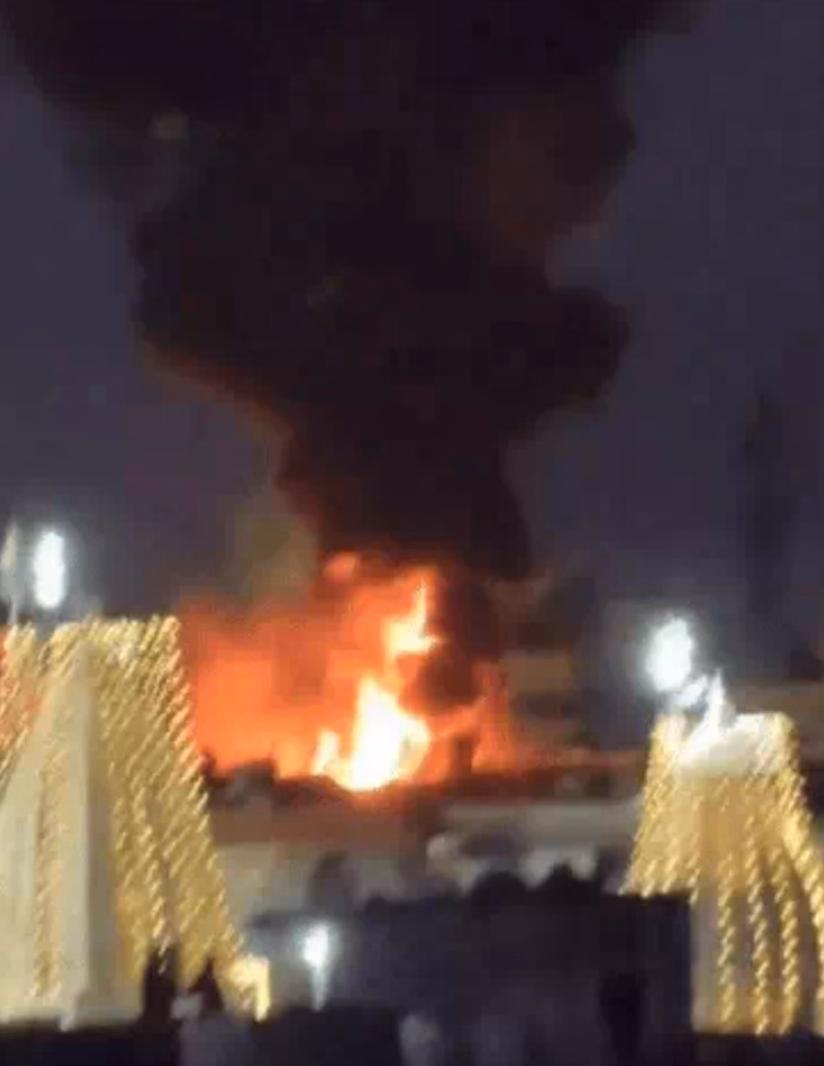 Dausa Massive Fire Broke Out In Furniture Warehouse Municipal Council Fire Tenders Engaged In Dousing Fire - Dausa News