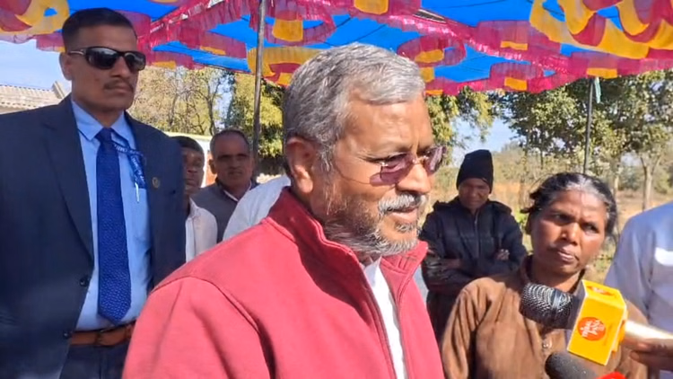 Politics Over Ansh-anshika Recovery: Babulal Marandi Says Bajrang Dal Found Children Police Only Taking Credit - Jharkhand News - अंश-अंशिका की बरामदगी पर सियासत:'बजरंग दल ने ढूंढे बच्चे, पुलिस केवल श्रेय ले रही है', बोले बाबूलाल मरांडी