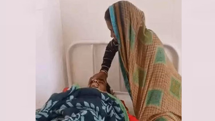 Hamirpur:मोबाइल में गेम की लत से युवक की हालत बिगड़ी, अजीबोगरीब हरकतें करने पर अस्पताल में कराया भर्ती - Hamirpur: A Young Man's Condition Deteriorated Due To Mobile Game Addiction