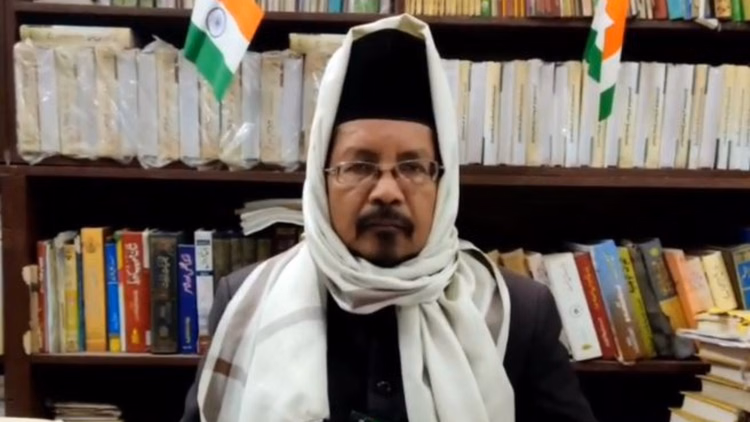 Up News:'ईरान में हिंसा के पीछे अमेरिका और इस्राइल का हाथ', मौलाना शहाबुद्दीन रजवी ने दिया बयान - Maulana Shahabuddin Razvi Says Us And Israel Are Behind The Violence In Iran