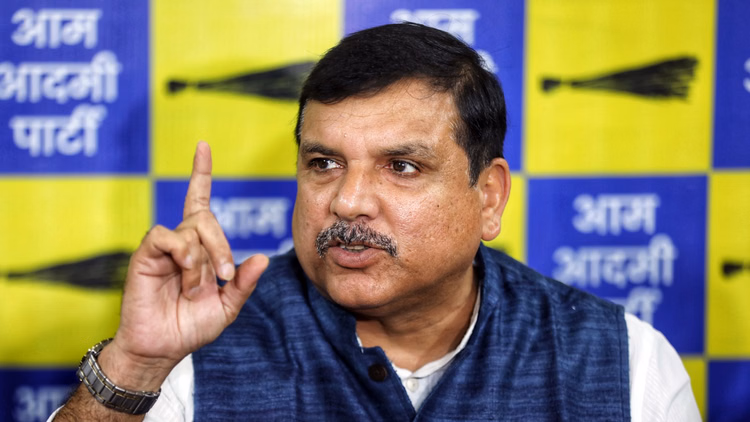 Up:संजय सिंह बोले-लखनऊ में महीनों से गंदा पानी पी रही जनता...क्या सरकार मौत का इंतजार कर रही - Up: Sanjay Singh Said - People In Lucknow Have Been Drinking Contaminated Water For Months... Is The Governmen