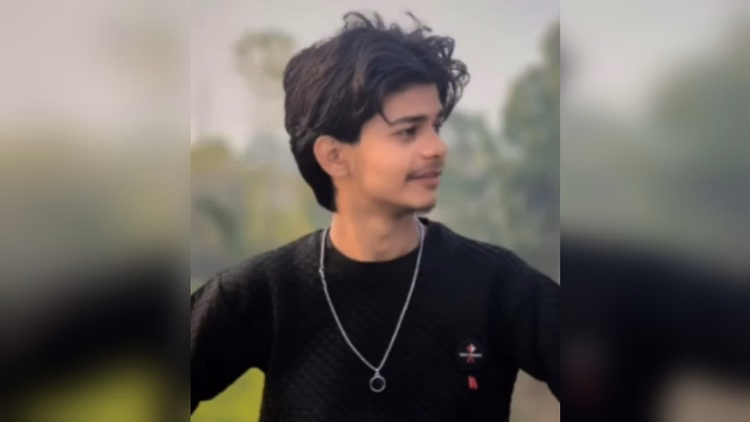 छात्र की हत्या:कक्षा नौ का छात्र, उम्र 14 साल..., पड़ोस की किशोरी ने फोन कर बुलाया; फिर आई मयंक की खबर - Murder Of Student: Class 9 Student, Age 14 Years..., Neighbor's Teenage Girl Called; Mayank's News Came Again