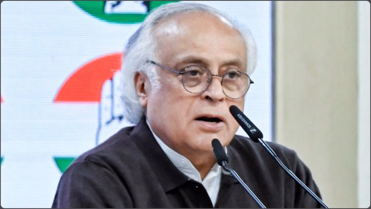 Congress Attack Bjp:अरावली को लेकर फिर सियासी संग्राम, कांग्रेस बोली- बर्बाद करने वाले बचाने का कर रहे दिखावा - Aravalli Range Bhupender Yadav Statement Congress Attack Bjp Jairam Ramesh Green Wall Project Eco Restoration