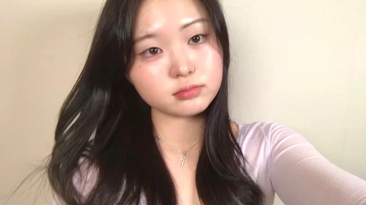 These days, sophistication is the new beauty trend. Daily makeup 🤍 | Peerless makeup | Innocent m...