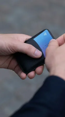 डेबिट कार्ड खराब हो गया? इन तरीकों से करवाएं आसानी से रिप्लेस