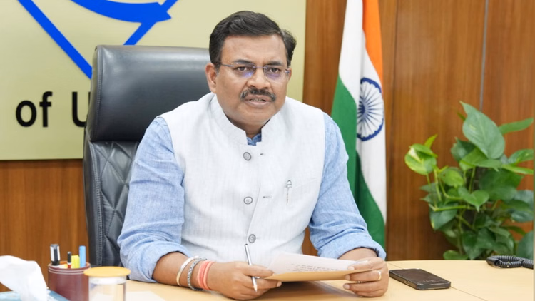 Uttarakhand:मुख्य सचिव ने की समीक्षा, पीएम मोदी के शिलान्यास की 18 योजनाएं पूरी, 73 पर चल रहा काम - Uttarakhand Cs Review Meeting 18 Projects Inaugurated By Pm Modi Completed, Work Underway On 73 Others