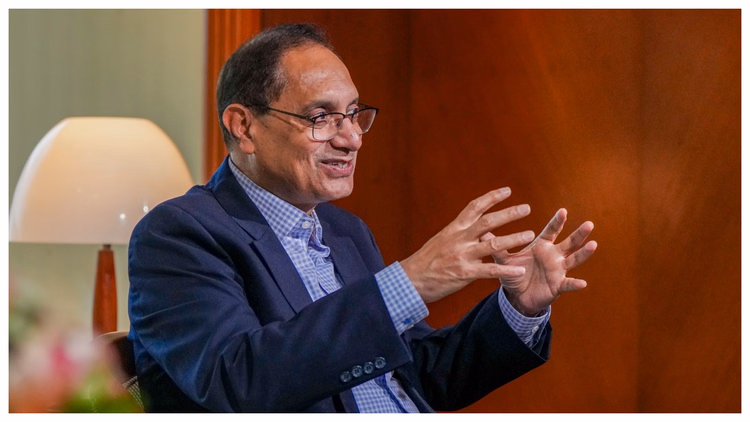 Ipo बाजार में सख्ती:सेबी प्रमुख ने कठोर खुलासे और स्वतंत्र ऑडिट पर दिया जोर, निवेश बैंकरों को दी कड़ी चेतावनी - Sebi Chief Tuhin Kanta Pandey Ipo Disclosures Transparency Investment Bankers Aibi News In Hindi