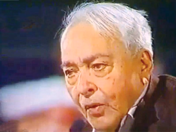 Muneer Niyazi Ghazal Baith Jata Hai Wo Jab Mehfil Mein Aa Ke Saamne - Amar Ujala Kavya