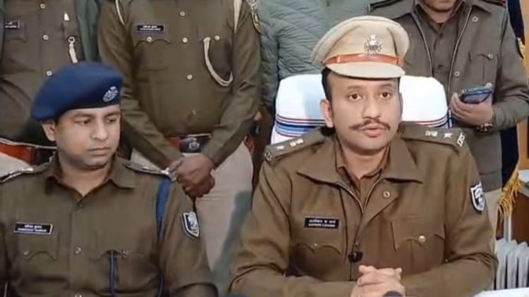 Murder Case :नीट छात्रा की पोस्टमार्टम रिपोर्ट ने बदली पटना पुलिस की थ्योरी, हॉस्टल मालिक गिरफ्तार - Bihar News : Neet Girl Student Murder Case Hostel Owner Arrested Patna Bihar Police