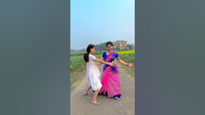 Trending Song #shorts #dance #bhojpuri# - English