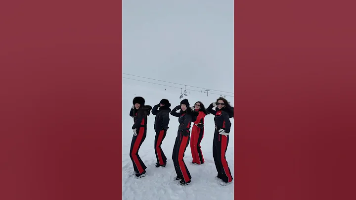 Kız kıza çıkılan o tatil❄️💚 #shorts #big5 #holiday #wintervibes #dance #reaction