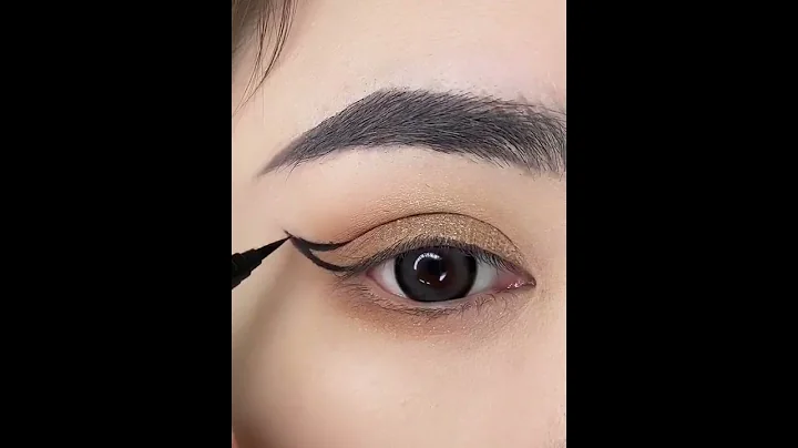 Eyeliner Tutorial for Beginners ✨ Easy Eye Makeup Skills Anyone Can Learn #shorts #beauty