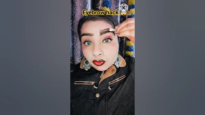 EYEBROW FILL UP USING EARBUD #eyebrows #trendingshorts #viralhacks #makeup