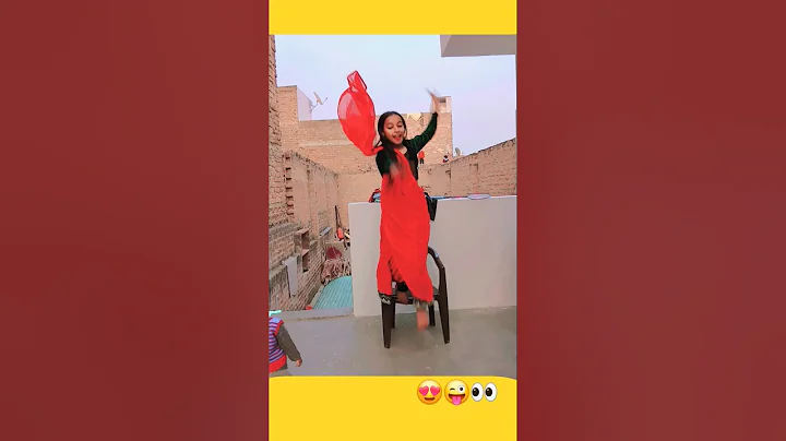 Zara Sa Jhoom Loon Main😇😍#shorts #dance #youtubeshorts #youtubedance 90ssongs Pls #viral