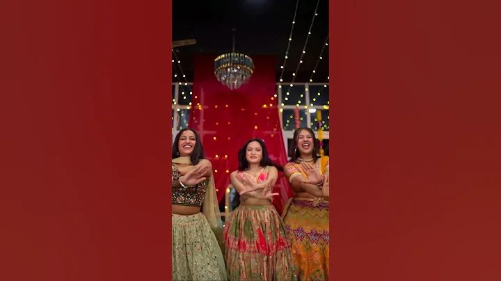 High Heels Te Nachche💃 #dance #wedding #groupdance #ytshorts #snehu ki gang #weddingdress #bollywood