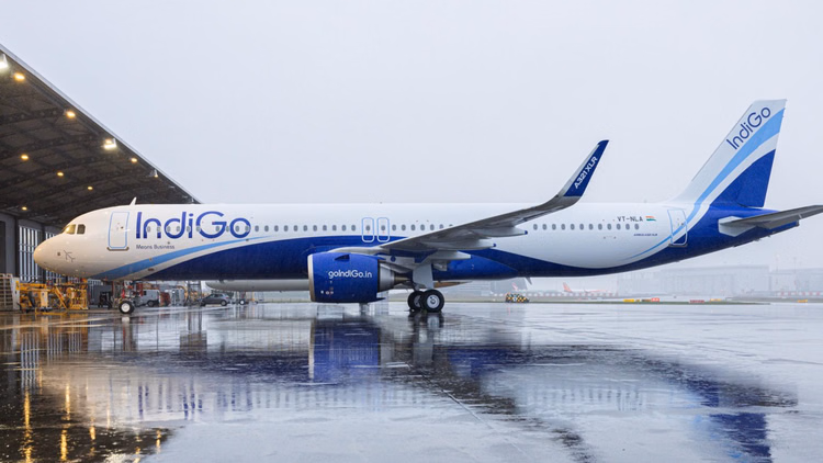 Dgca का कड़ा प्रहार:इंडिगो पर 22.20 करोड़ रुपये का जुर्माना, दिसंबर संकट के लिए शीर्ष प्रबंधन पर गिरी गाज - Dgca Slaps Rs 22.20 Crore Fine On Indigo For Dec Flight Disruptions News In Hindi