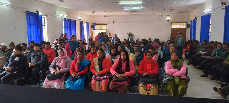 Uttarakhand:नंदा देवी राजजात यात्रा 2026 स्थगित करने पर खड़ा हुआ विवाद, चमोली के 484 गांव ने की महापंचायत - Mahapanchayat Held Regarding Nandaraj Jat Yatra Controversy Surrounding 2026 Yatra In Chamoli Uttarakahnd