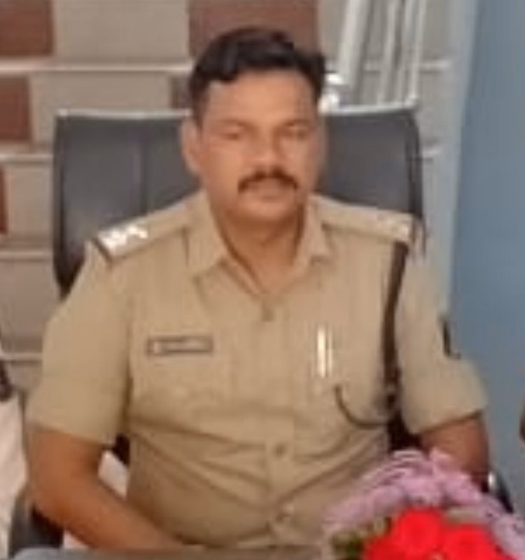 Jarhagaon Police Station In-charge Nandlal Paikra Passed Away Unexpectedly In Road Accident In Rajasthan - Bilaspur-chhattisgarh News