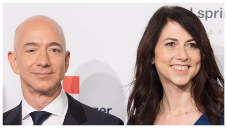 Amazon Row:जेफ बेजोस की पूर्व पत्नी का 'दान' विवादों में क्यों, हमास कनेक्शन की क्या थ्योरी; जानें सबकुछ - Jeff Bezos Ex Wife Mackenzie Scott's Philanthropy Faces Scrutiny Business News In Hindi