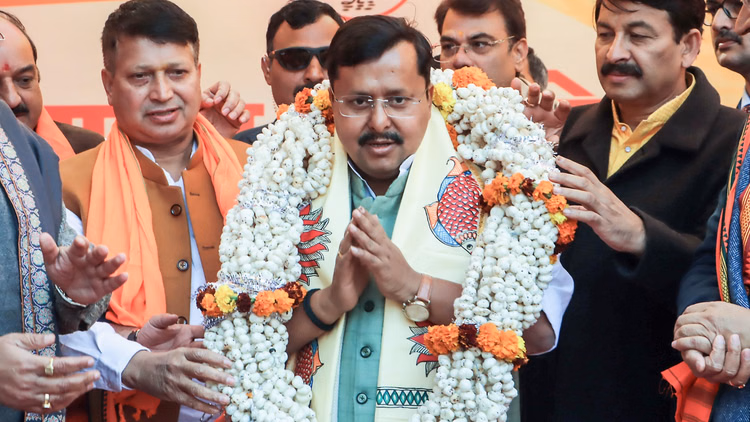 Bjp President Election:नितिन नबीन थोड़ी देर में दाखिल करेंगे नामांकन, भाजपा को मिलेगा नया राष्ट्रीय अध्यक्ष - Bjp President Election Updates Nitin Nabin Nomination Bjp Politics And New National President Hindi News