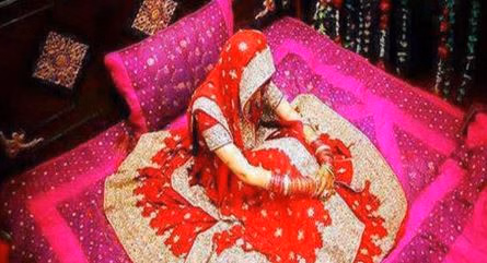 Up:सुहागरात मनाई और दूल्हा गायब... निकाह के तीन दिन बाद ही तीन तलाक; बिखर गई महिला की जिंदगी - Talaq Occurred Just Three Days After Wedding In Moradabad