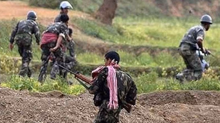 Bijapur Naxal Encounter:चार महिला माओवादियों सहित छह ढेर, आठ लाख के इनामी डीवीसीएम दिलीप बेड़जा का खात्मा - Bijapur Naxal Encounter Six Naxalites Killed Including Four Female Maoists