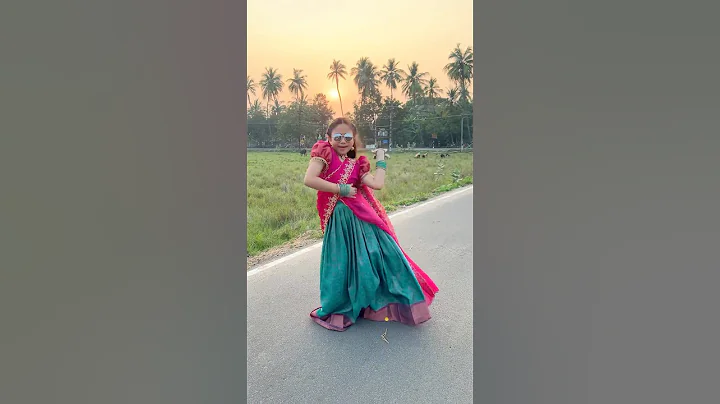 Recreating கண்ணுமுழி காக்கா முல்லா Dance⁉️வயல் வெளியில் Prac அழகா இருக்கா❗#shorts #beautytips