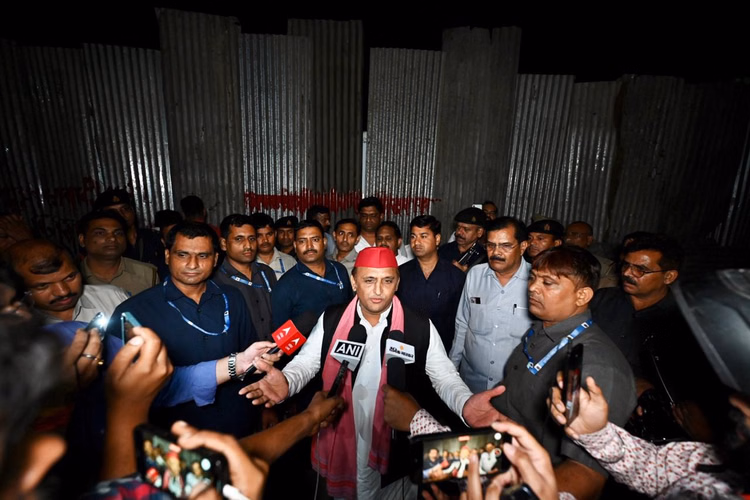 लखनऊ:आठ साल से बंद पड़ा जेपीएनआईसी होगा शुरू, अखिलेश ने की कई बार अंदर जाने की कोशिश - Lucknow: Jpnic, Which Has Been Closed For Eight Years, Will Be Reopened; Akhilesh Yadav Has Tried To Enter Sev