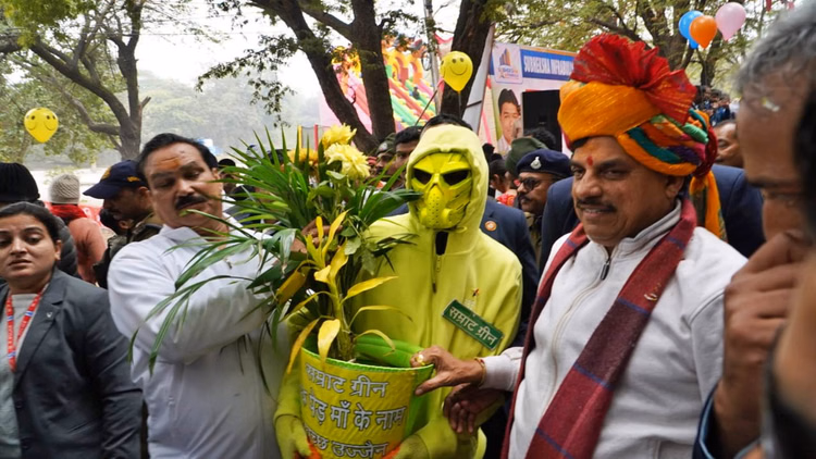 Ujjain News: Chief Minister Mohan Yadav Inaugurated The Rahgiri Anand Utsav. - Madhya Pradesh News - Ujjain News:मुख्यमंत्री मोहन यादव ने किया राहगीरी आनंद उत्सव का शुभारंभ, बोले- स्वस्थ शरीर ही सबसे बड़ा सुख