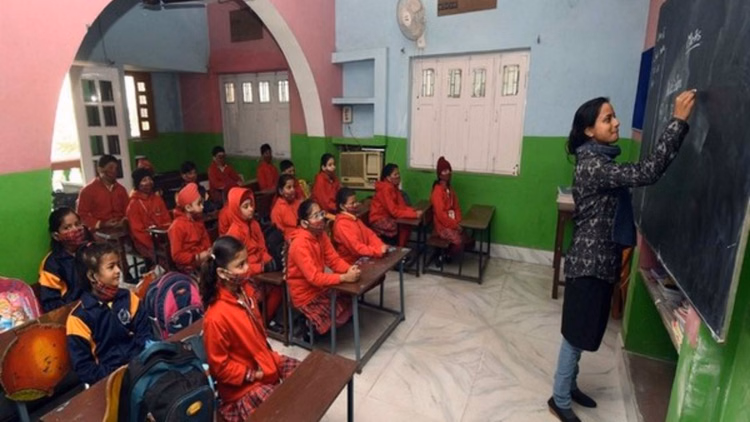 Kvs Vacancy 2026:केवीएस में 987 पदों के लिए शॉर्ट नोटिफिकेशन जारी, यूपी-बिहार समेत कई राज्यों मे होगी भर्ती - Kvs Recruitment 2026: Short Notification Released For 987 Posts Across Multiple States Including Up And Bihar