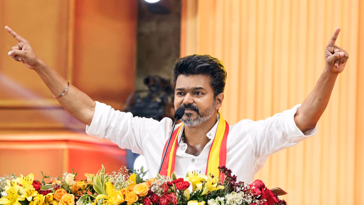 Tamil Nadu:'यह चुनाव नहीं, लोकतांत्रिक जंग', Tvk नेता विजय थलापति ने साधा डीएमके, बीजेपी और Aiadmk पर निशाना - Vijay Calls Tamil Nadu Elections A Democratic War Rules Out Political Alliances Allegations Against Opposition