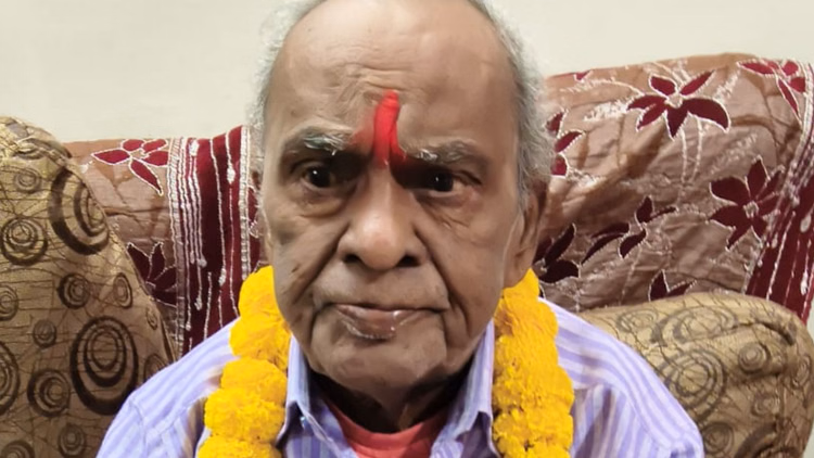 Padma Shri Award 2026:बुंदेली लोक कला और पारंपरिक युद्ध कला के संरक्षक भगवानदास रैकवार को पद्मश्री - Padma Shri Award 2026: Bhagwandas Raikwar, Patron Of Bundeli Folk Art And Traditional Martial Arts, Awarded Pa