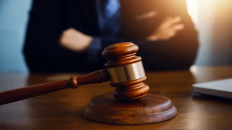 High Court :आरोपी की उपस्थिति से छूट की अर्जी जमानत की शर्तों का उल्लंघन नहीं - The Application For Exemption From The Appearance Of The Accused Is Not A Violation Of The Bail Conditions