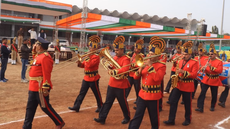 Indore News:इंदौर में उप मुख्यमंत्री देवड़ा करेंगे ध्वजारोहण, दिनभर चली पुलिस चेकिंग - Indore News Security Beefed Up For Republic Day 2026 As Deputy Cm Jagdish Devda To Hoist Flag At Nehru Stadium