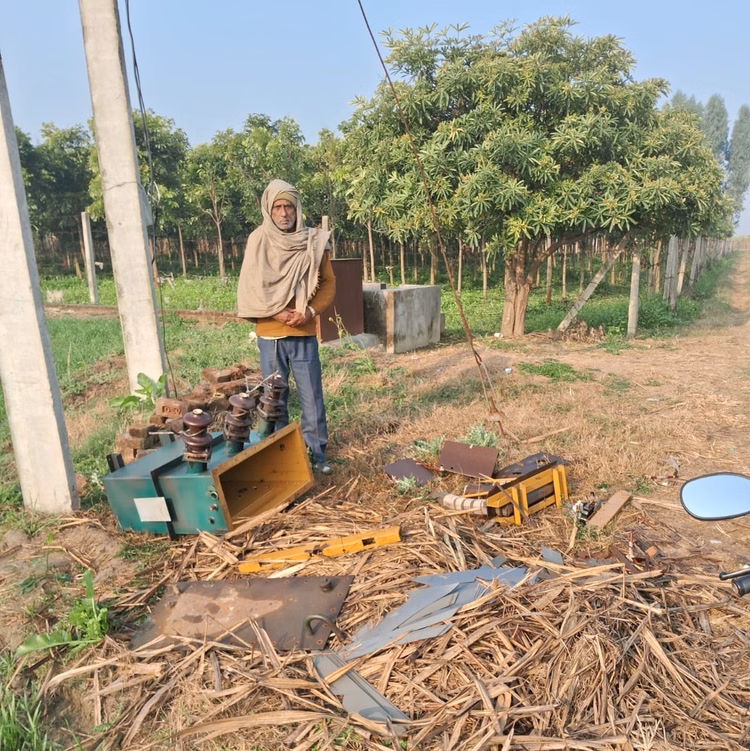 Goods Of Four Transformers Installed On Tube Wells Stolen - Meerut News