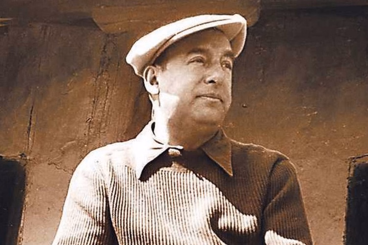 Pablo Neruda Poem Tumhare Hone Se Main Hu Aur Hum Hai - Amar Ujala Kavya
