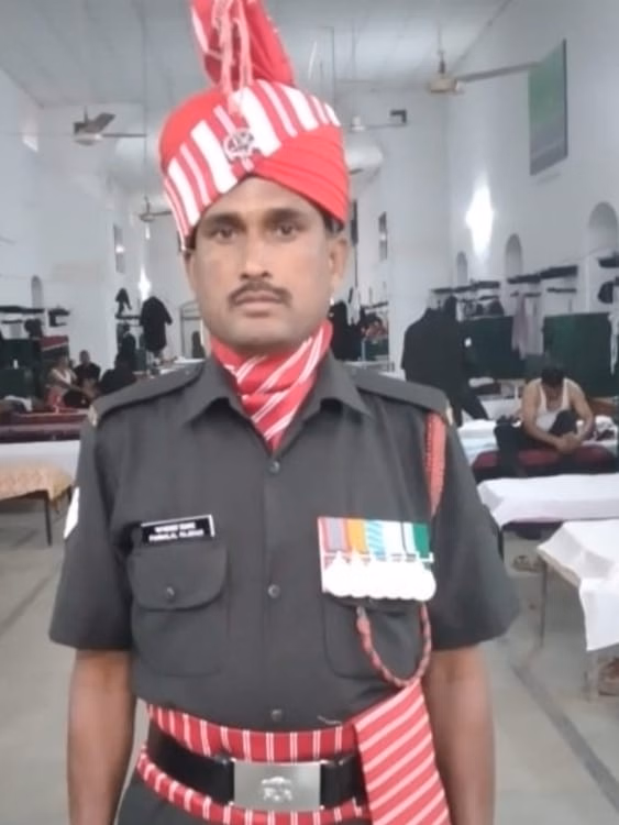 Military Personnel Given A Final Farewell With Respect - Ghazipur News