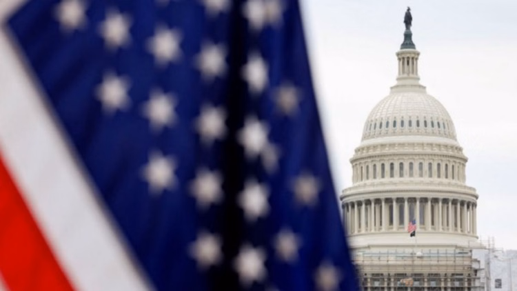 अमेरिका में फिर शटडाउन का खतरा:मिनियापोलिस गोलीकांड के बाद ट्रंप सरकार के सामने नई चुनौती, Dhs फंडिंग अटकी - Democrats Vow To Oppose Homeland Security Funding Bill, That Increases Chance Of Shutdown