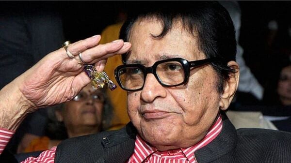 Bollywood’s legendary actor director Manoj Kumar died in Mumbai at 87 | In photos