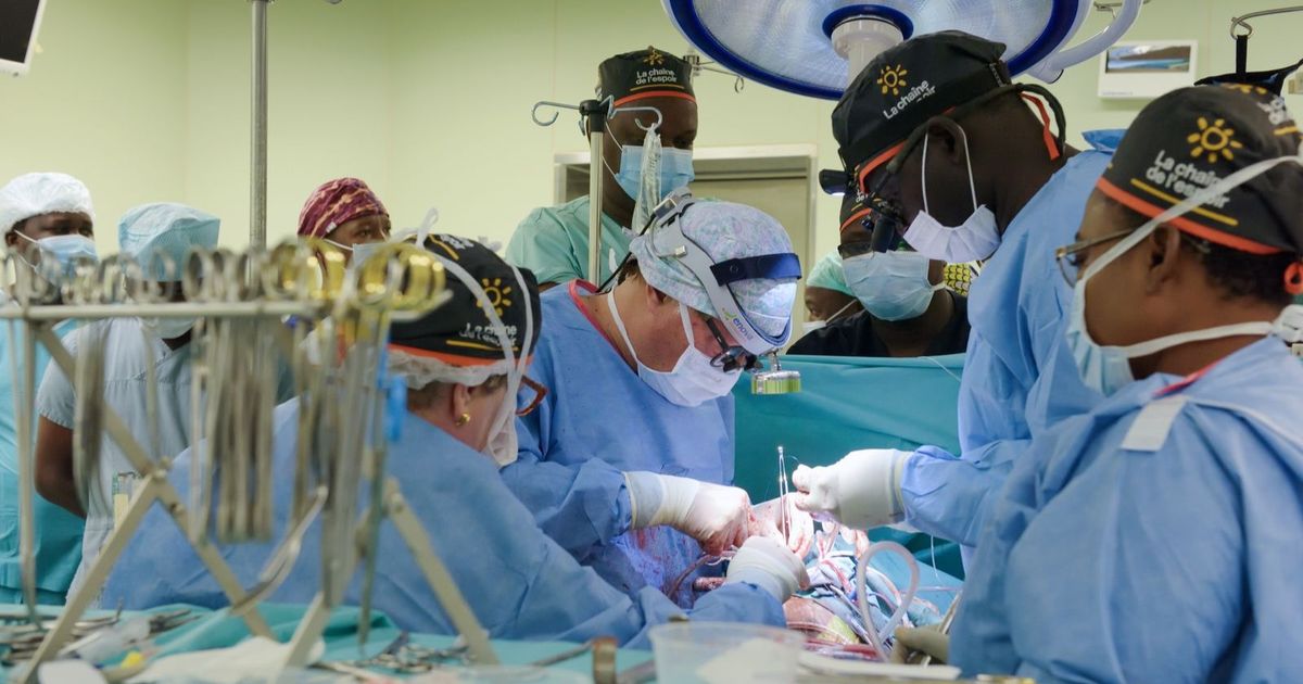 Congenital defects of the heart begin from the placenta during pregnancy