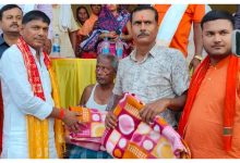 Minister of Bihar spread 700 blankets in the heat of 40 degrees Celsius, criticism of videos viral