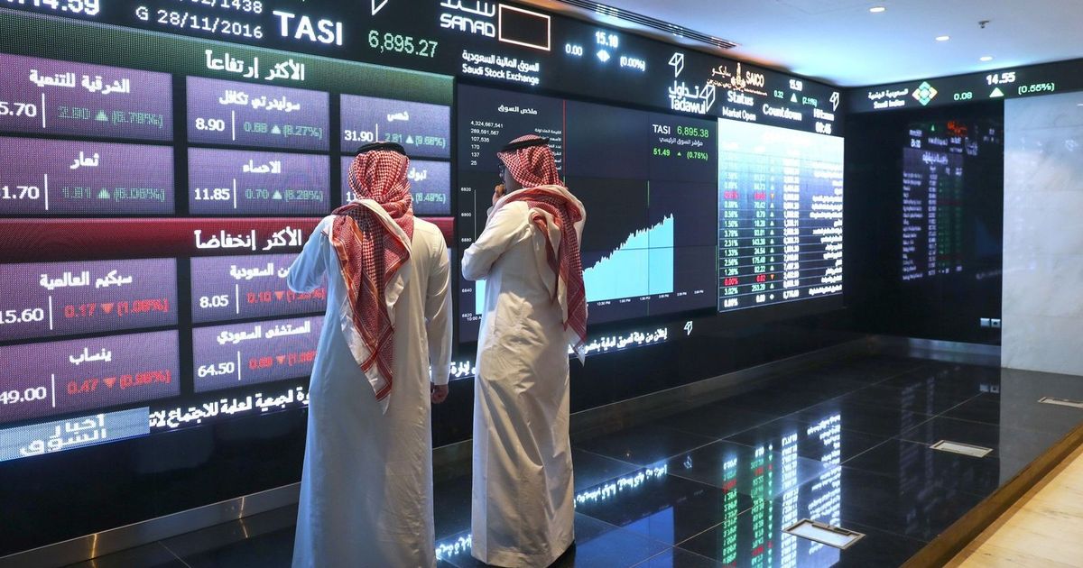 A slight increase in the Saudi Stock Exchange at the beginning of the trade
