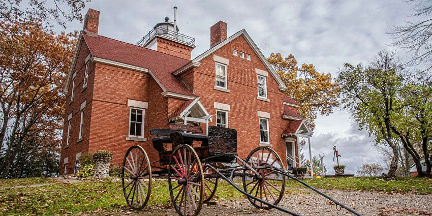 Such a shiv mandir in which the idol changes three times a day