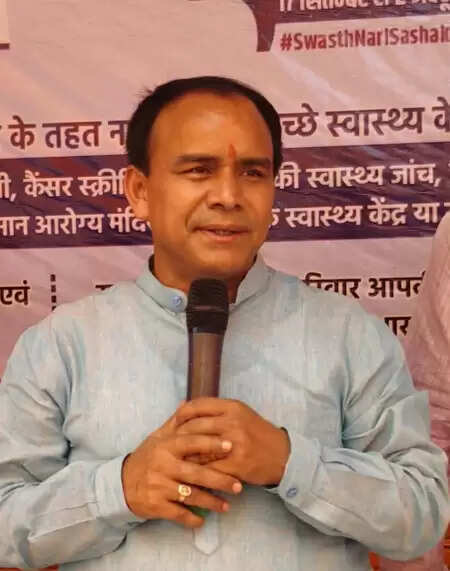 Free Health Camp arranged in Haridwar, Minister Dhan Singh Rawat participated